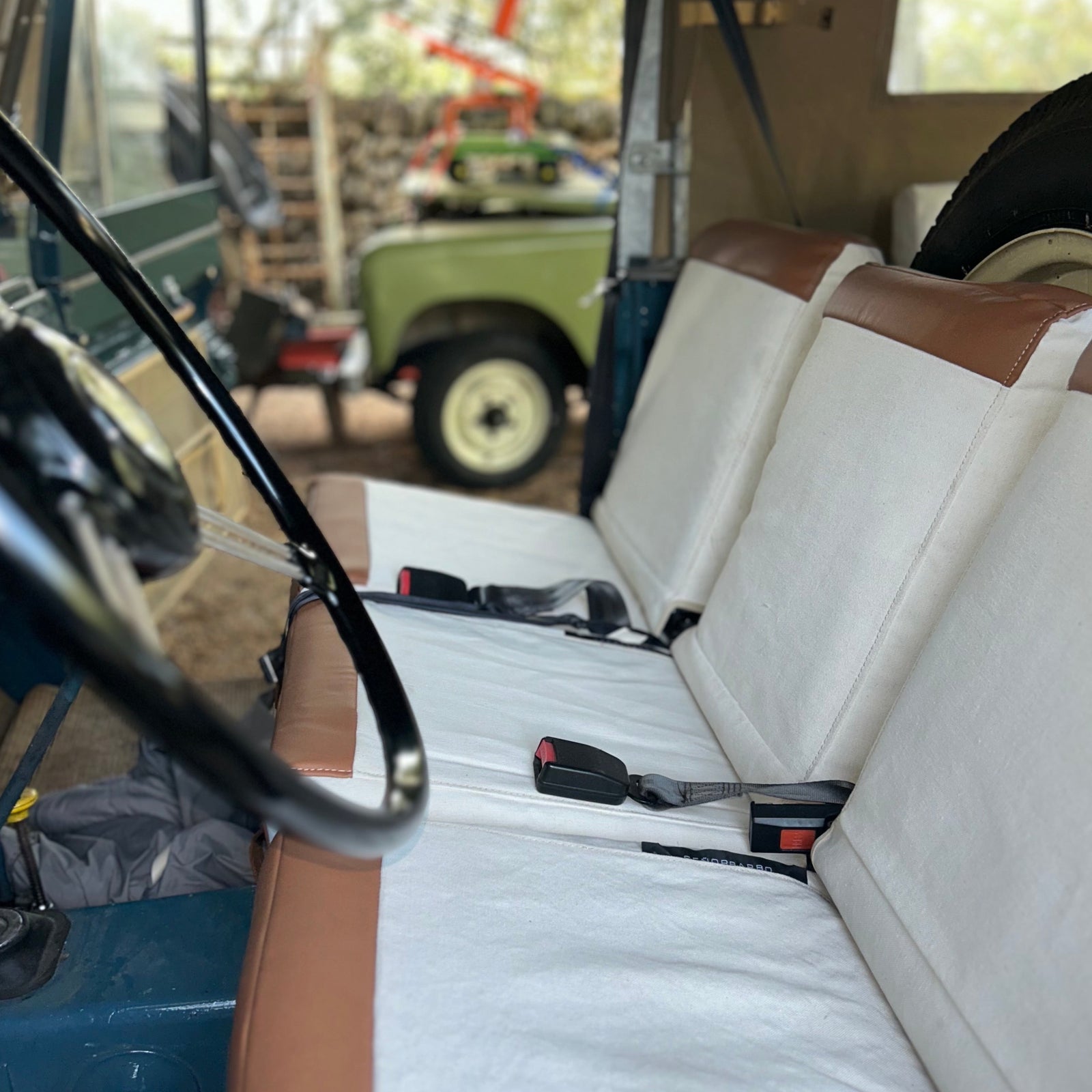 SEATS & SEATS COVERS