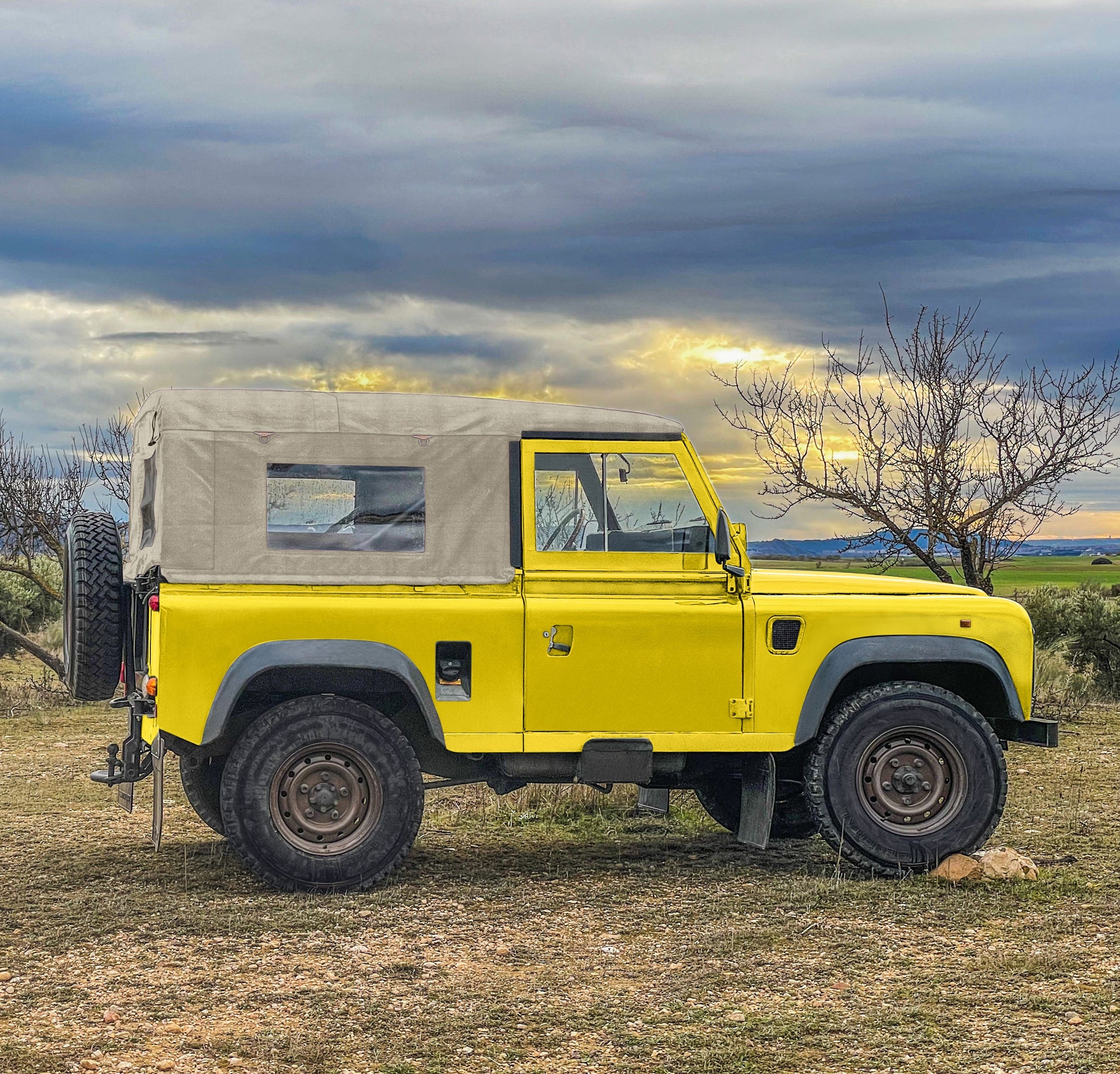 HOODS - DEFENDER - 90