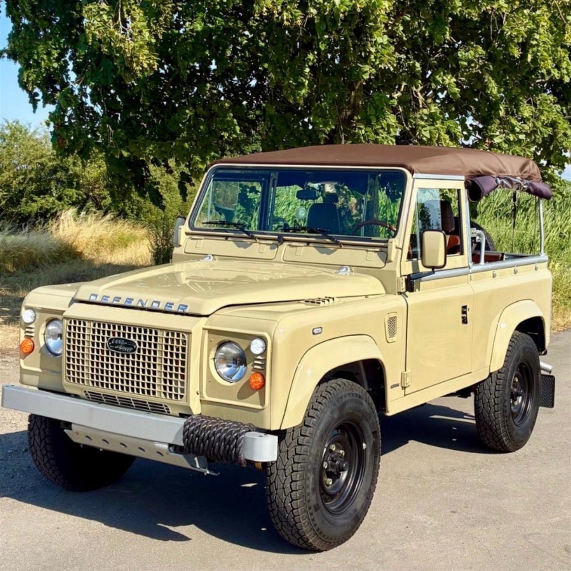 90" - Full Hood - With Side Windows &amp; Blinds (FYSW) - Land Rover Defender - (No NAS)