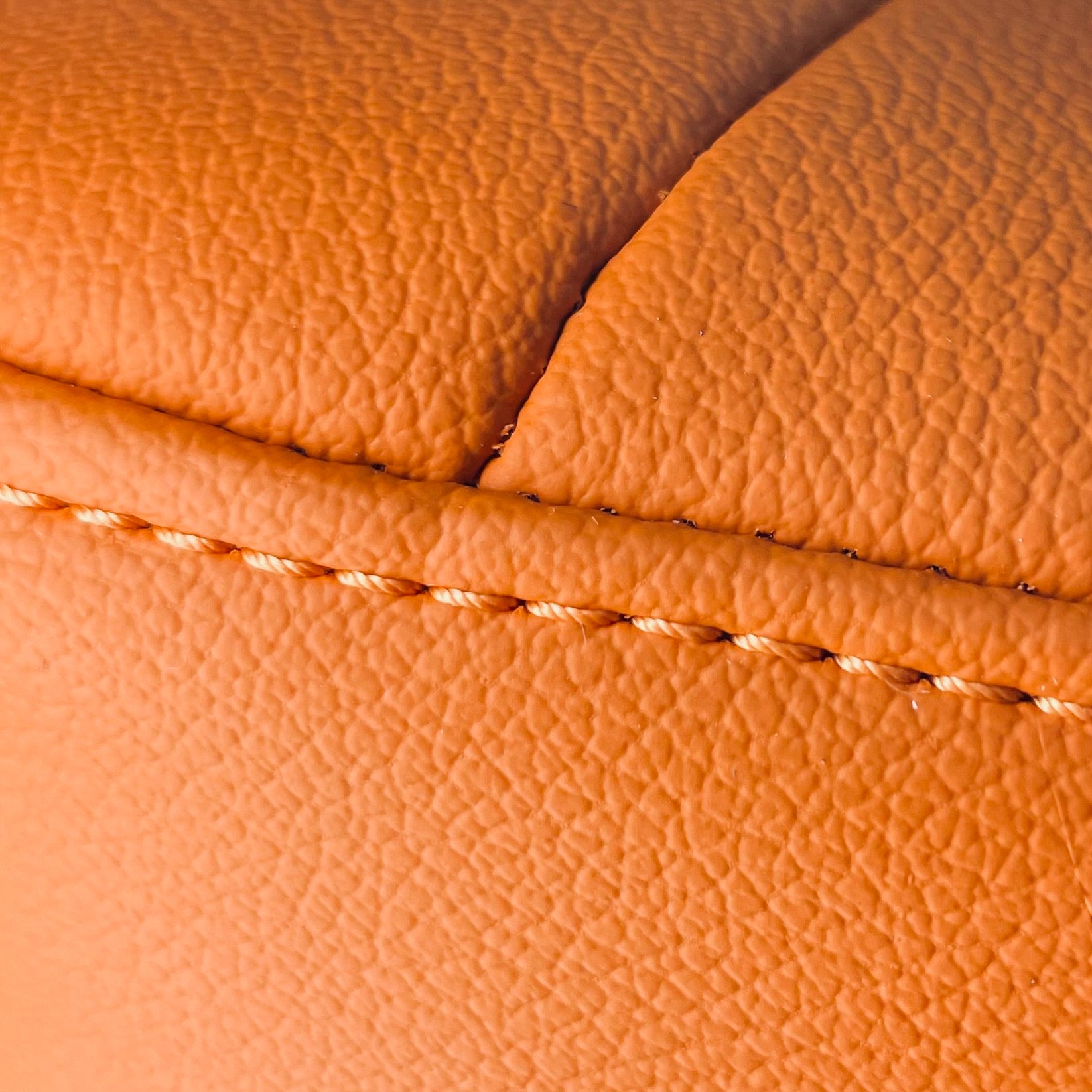 Land Rover Comfort Seats Detail 