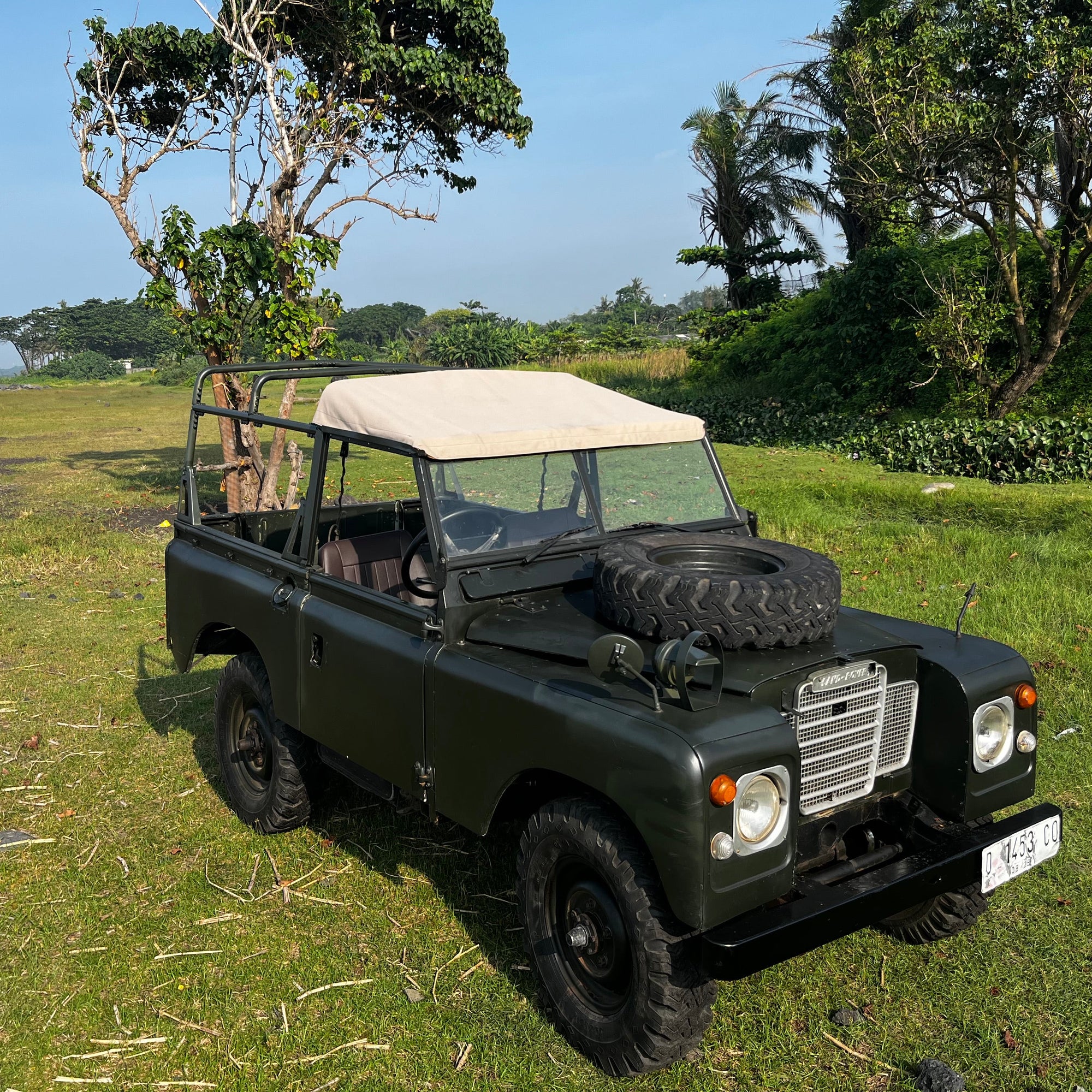90"/110" - Land Rover Defender - Bikini