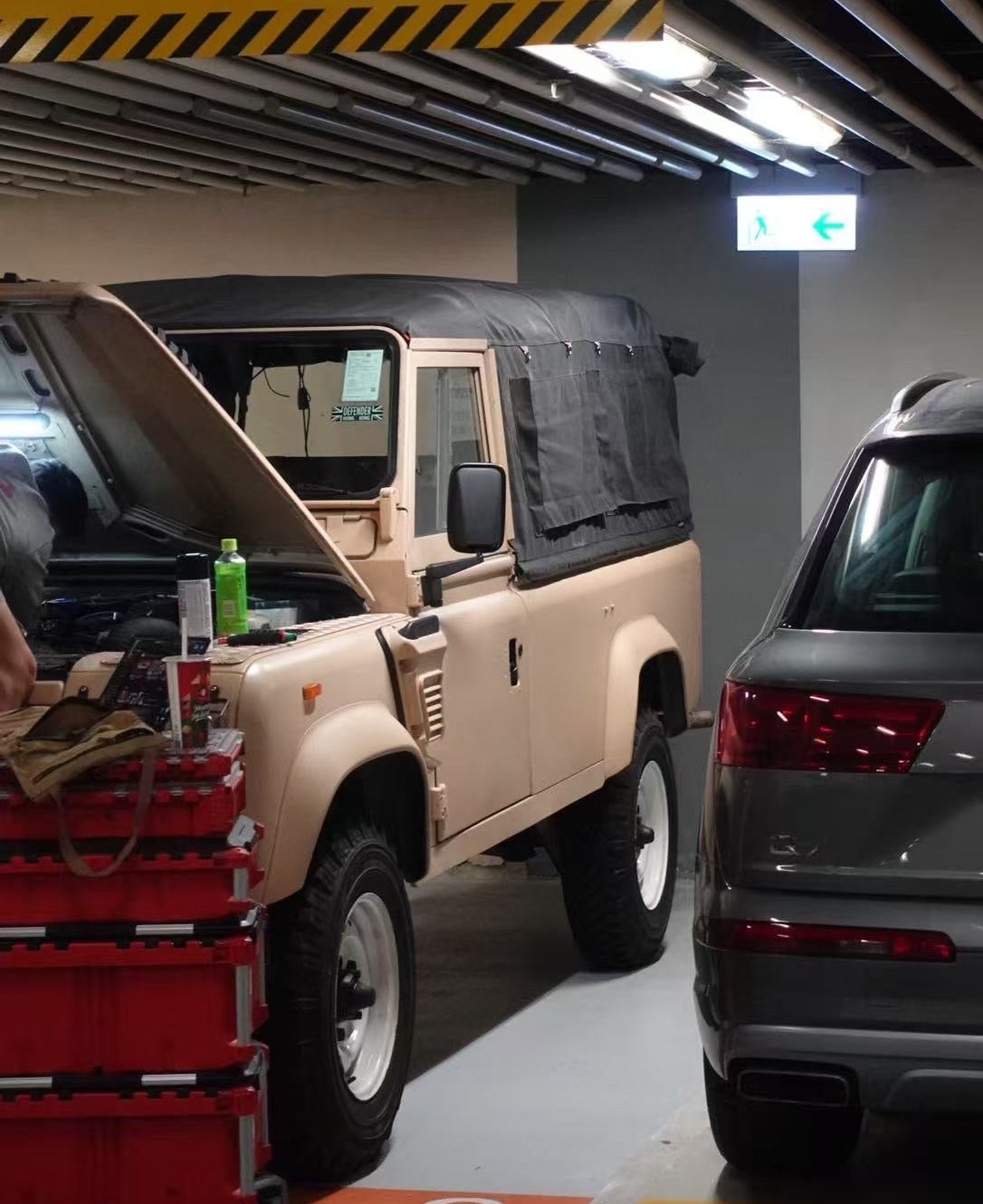 Parco Fong Land Rover Defender Blackstone 5 