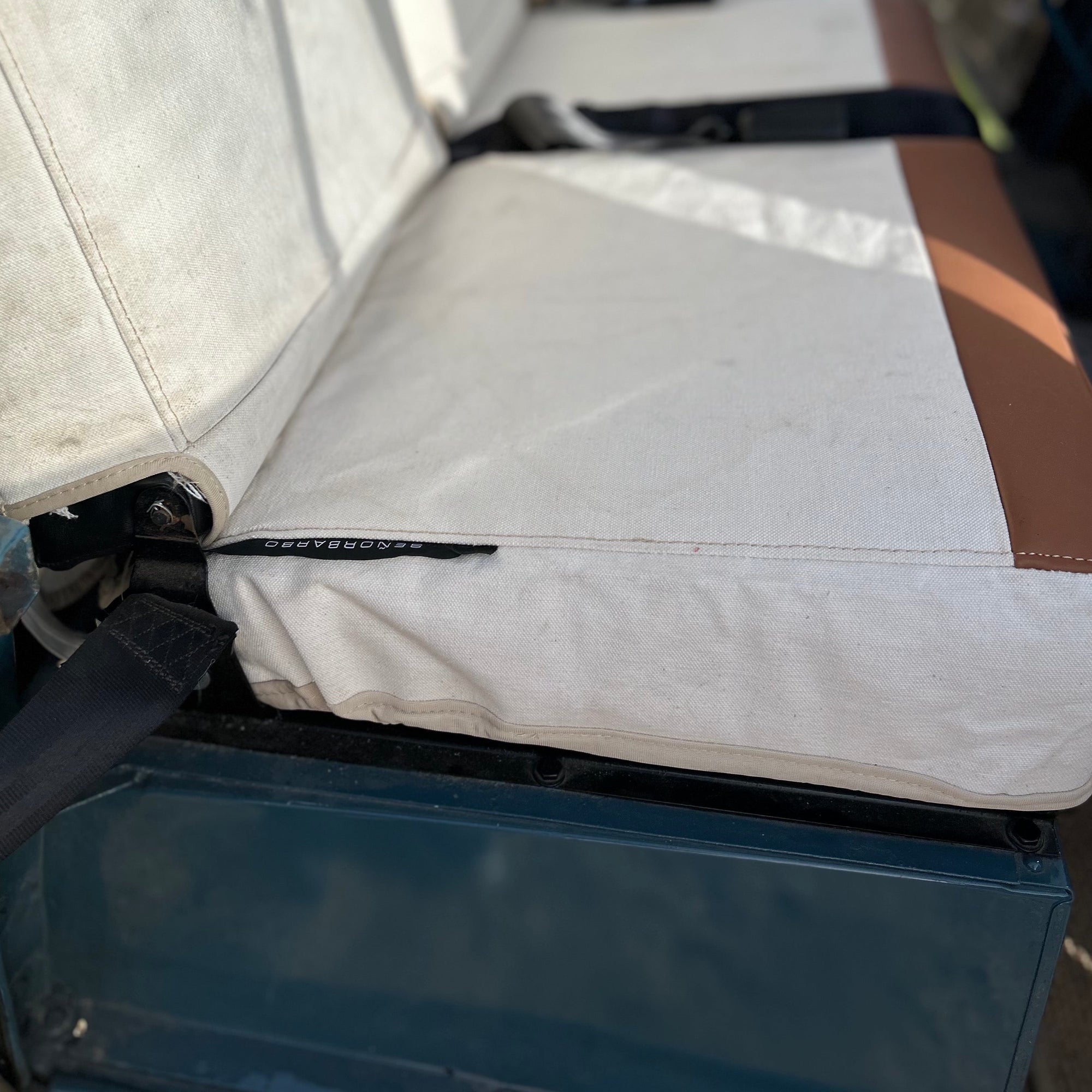 Vynalon Seat covers with PU detail